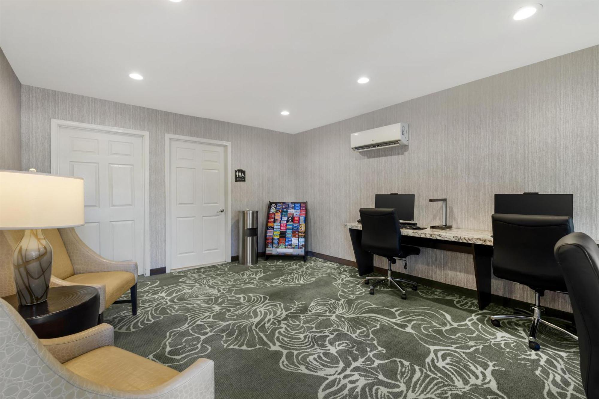 Best Western Plus Carriage Inn, Los Angeles